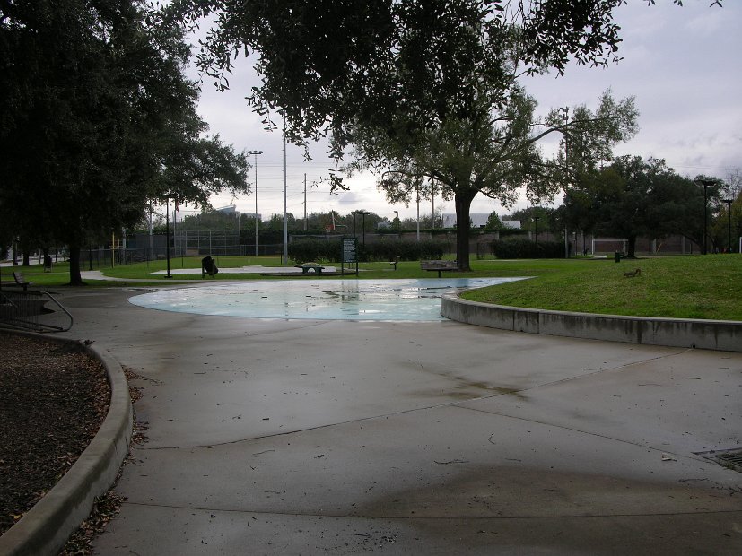 Ervan Chew Park 4502 Dunlavy St, Houston, TX 77006 (21)